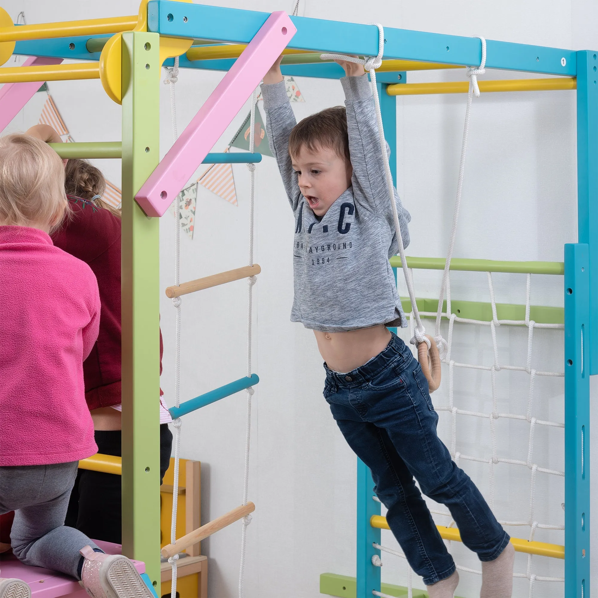 Avenlur Grove- Indoor Jungle Gym