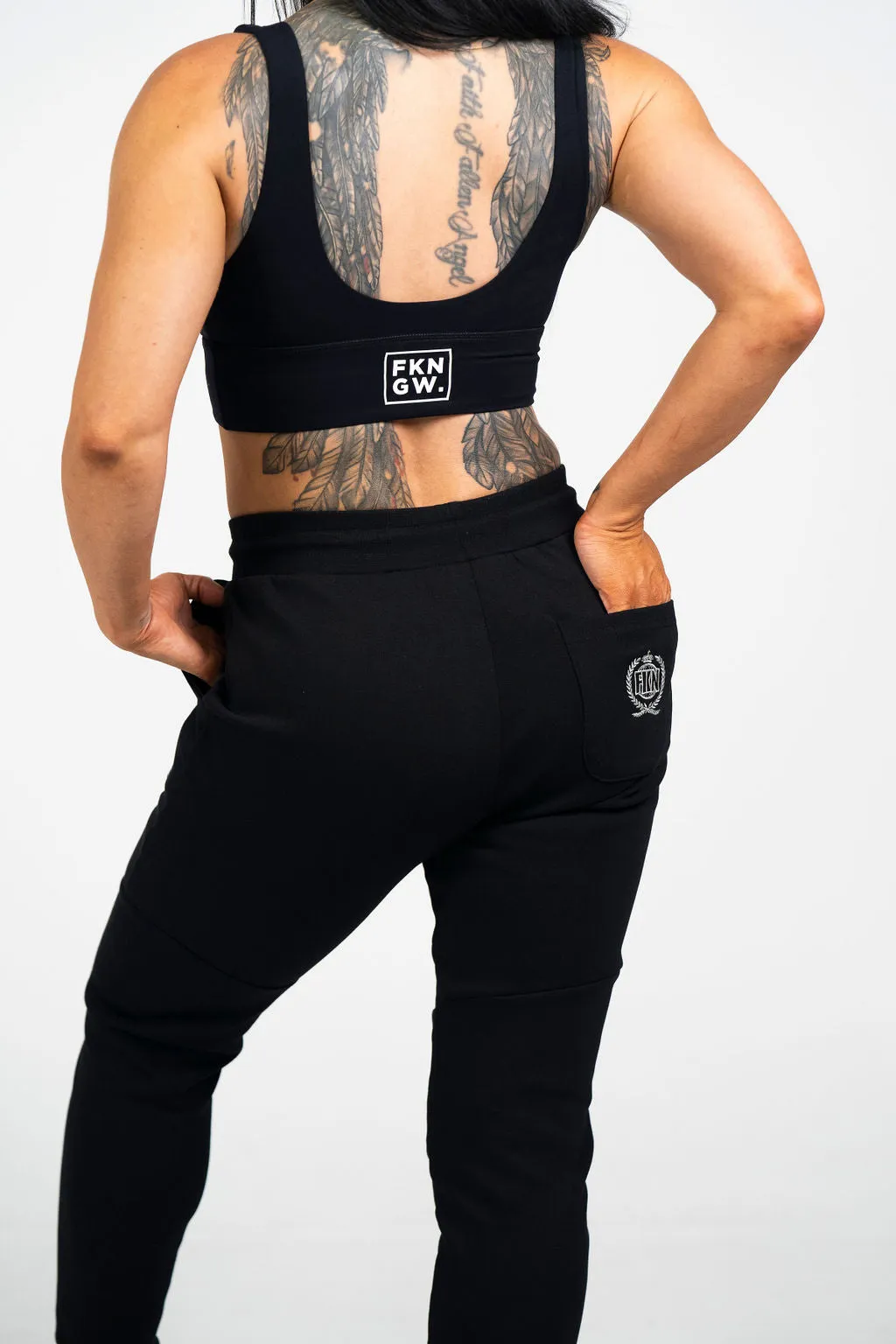 Envy | Women's V Neck Gym Crop Top  | Black