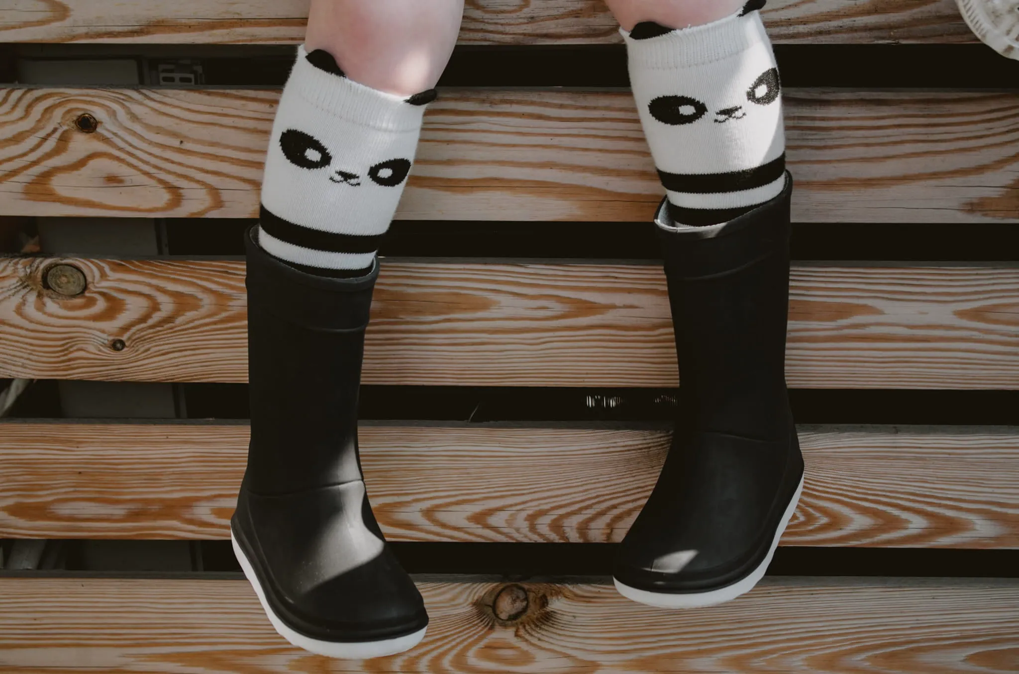 Mama's Feet Children's Knee-High Animal Socks (non-slip) - Vanda the Brave Panda