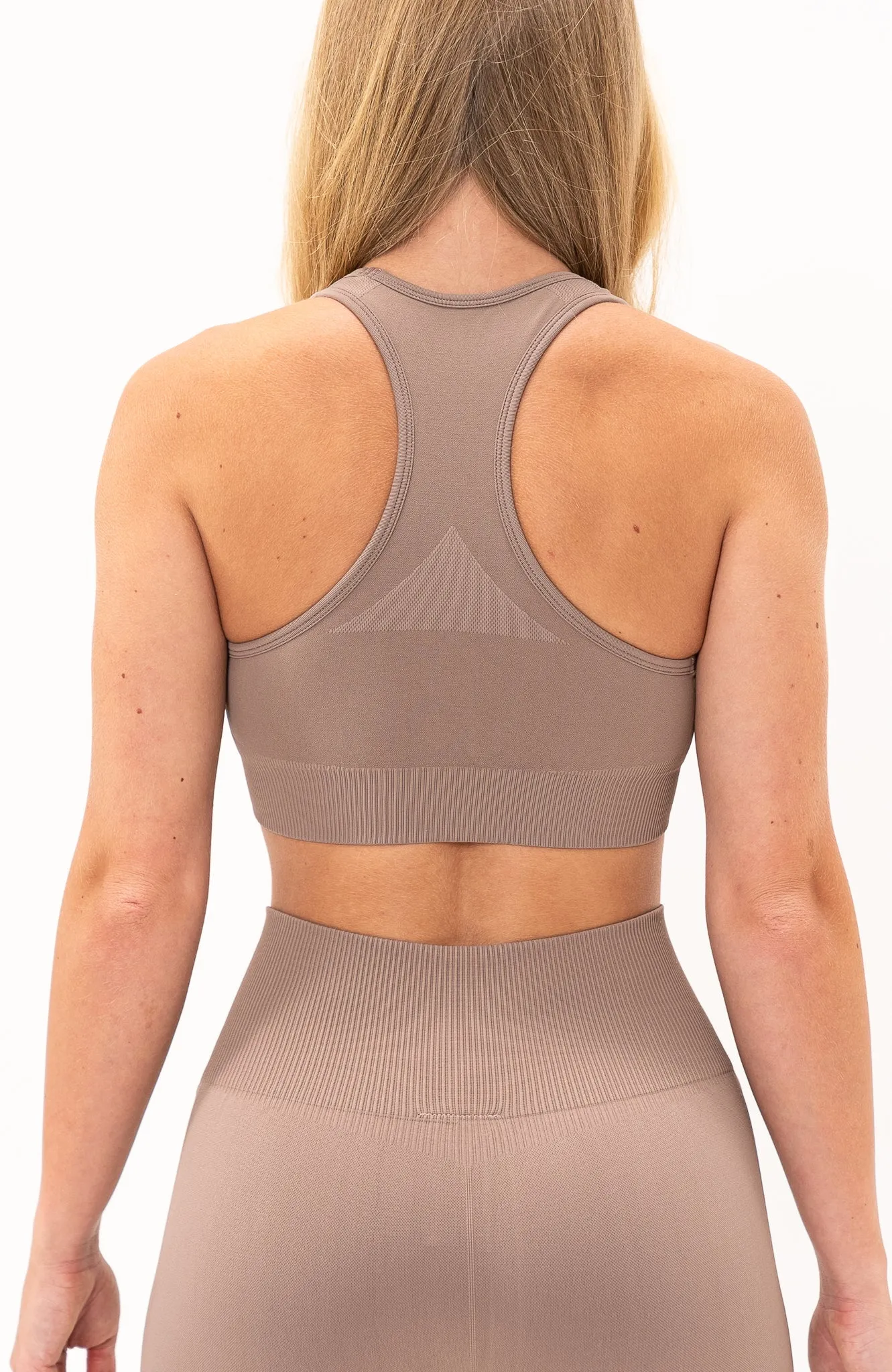 Unlimited Seamless Sports Bra - Fawn