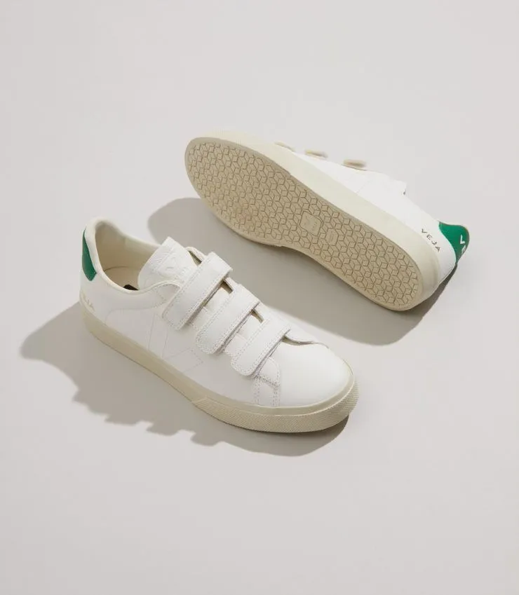 Veja - Recife Chromefree Leather in Extra-White Emeraude